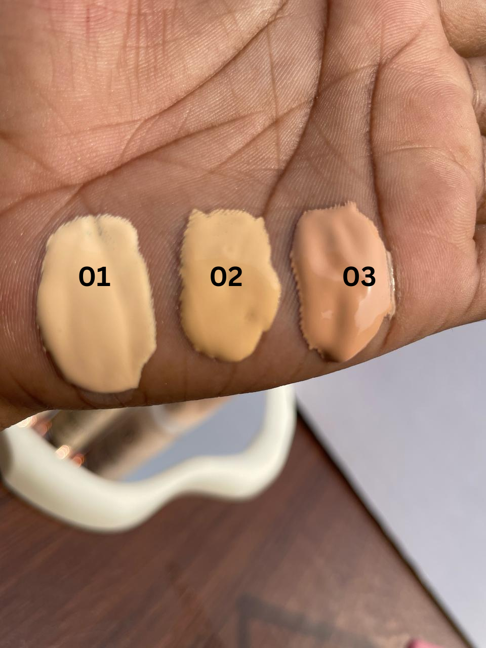 BOB Flawless Foundation