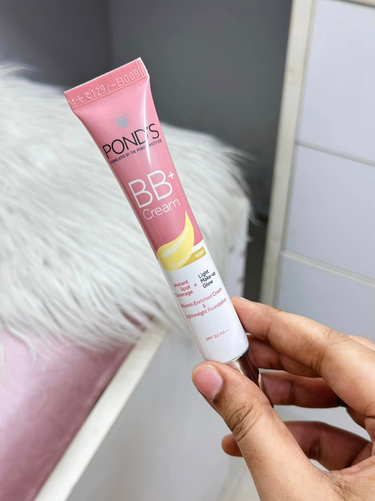 Ponds Light Make-up Glow BB Cream