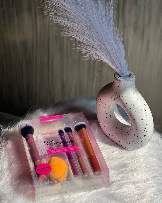 Real Techniques Brush Box