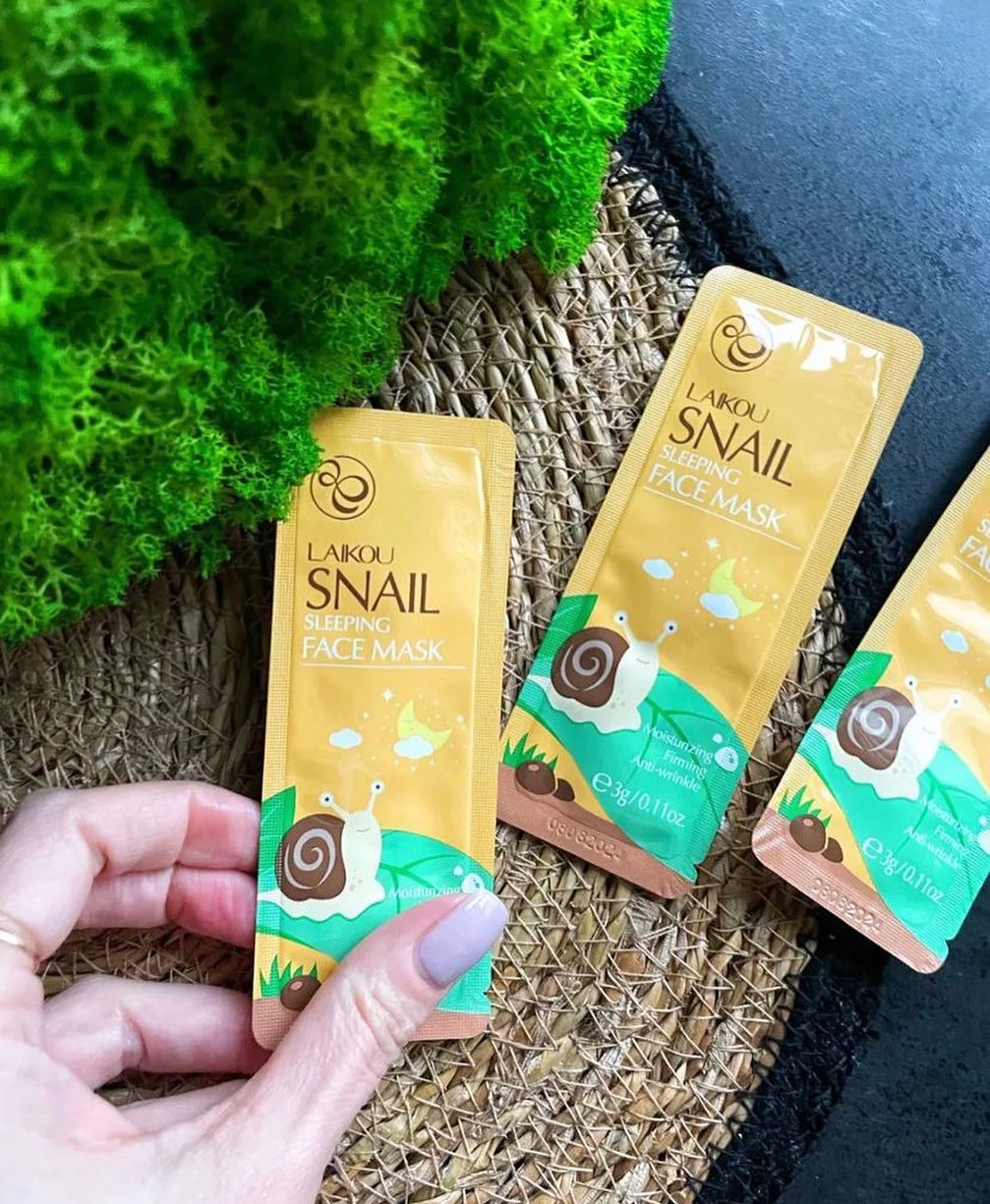 Snail Sleeping Face Mask